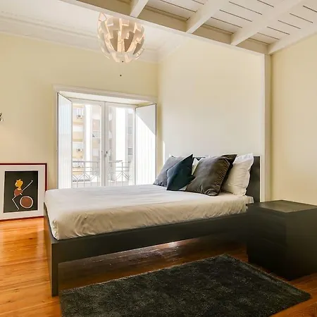 Bright 3 Bed In Central
